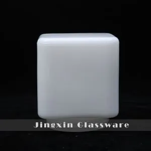 Накручуйте відтінок лампи скляного куба Opal Glass